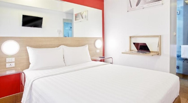 Red Planet Quezon City image 32